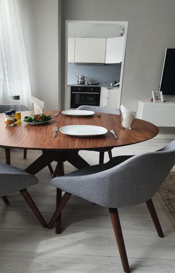 Im Zentrum Kudamm, West Appartement